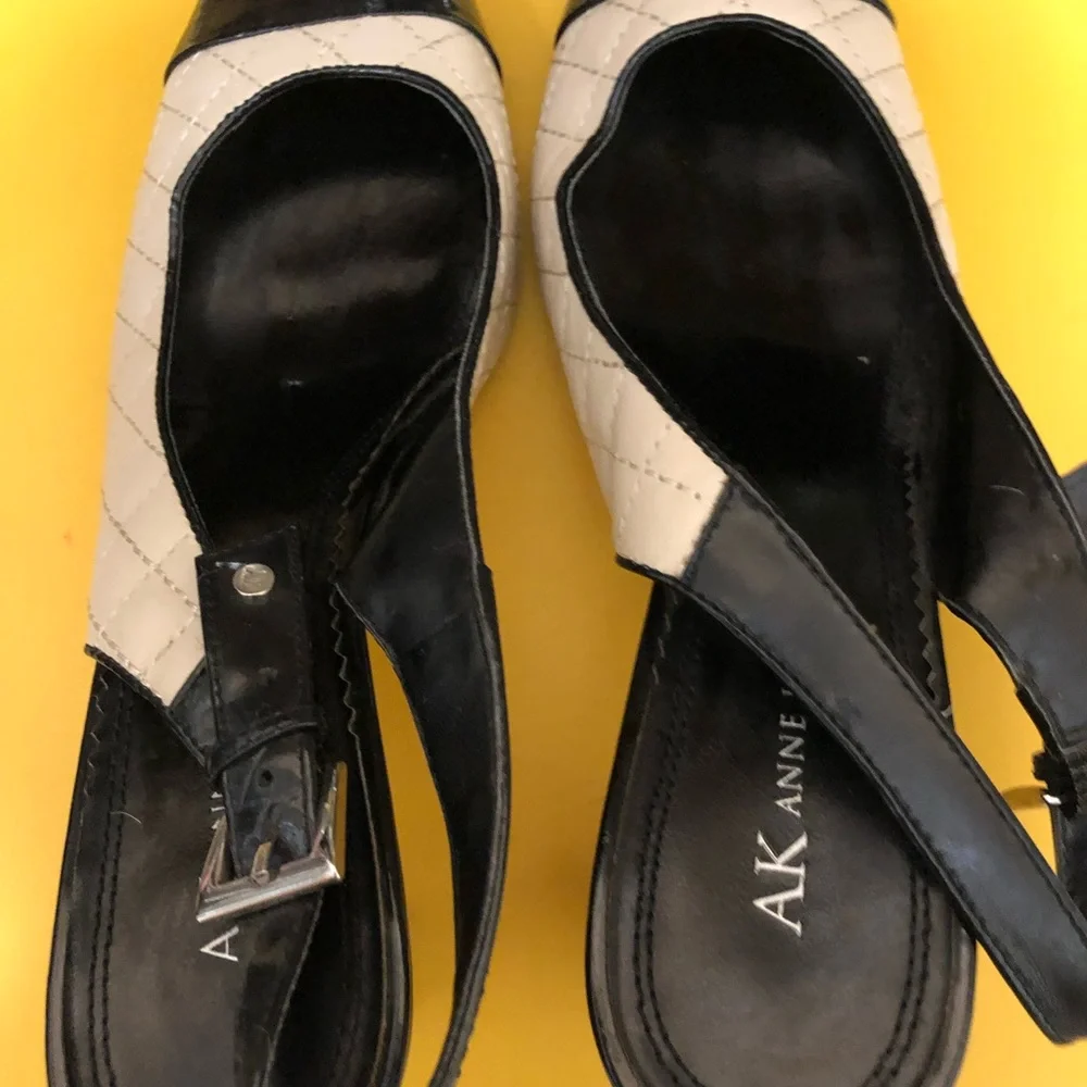 Anne Klein black and white shoes - Picture 5 of 6